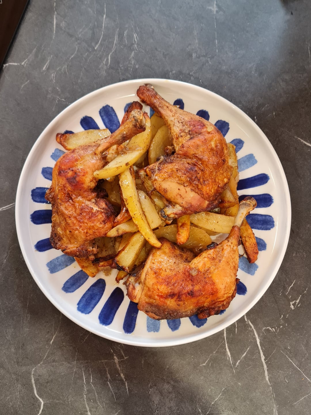 Chicken with Potatoes in the Oven - Video recipe thumbnail