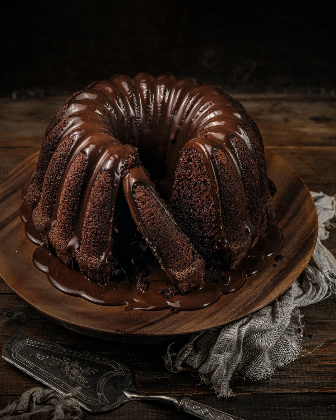 Chocolate Cake with Cocoa and Chocolate Glaze - Video recipe thumbnail