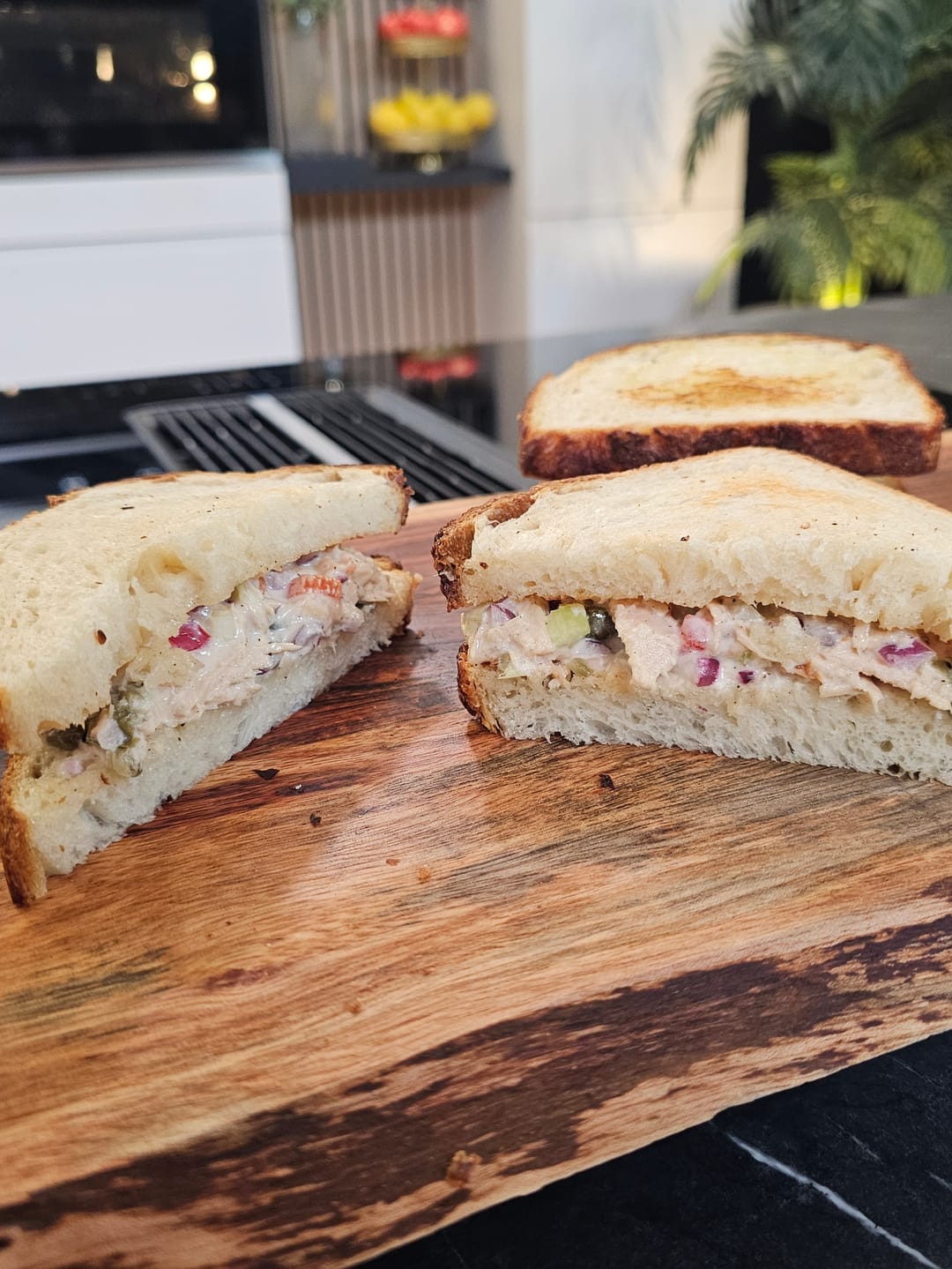 Κλασικό Σάντουιτς με Τόνο - recipe