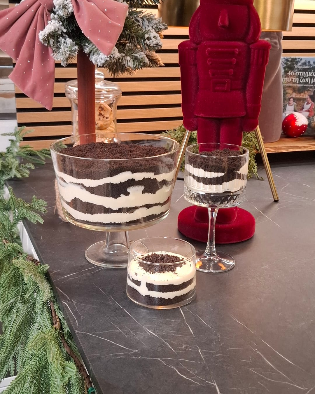 Cream with Chocolate Cookies - recipe