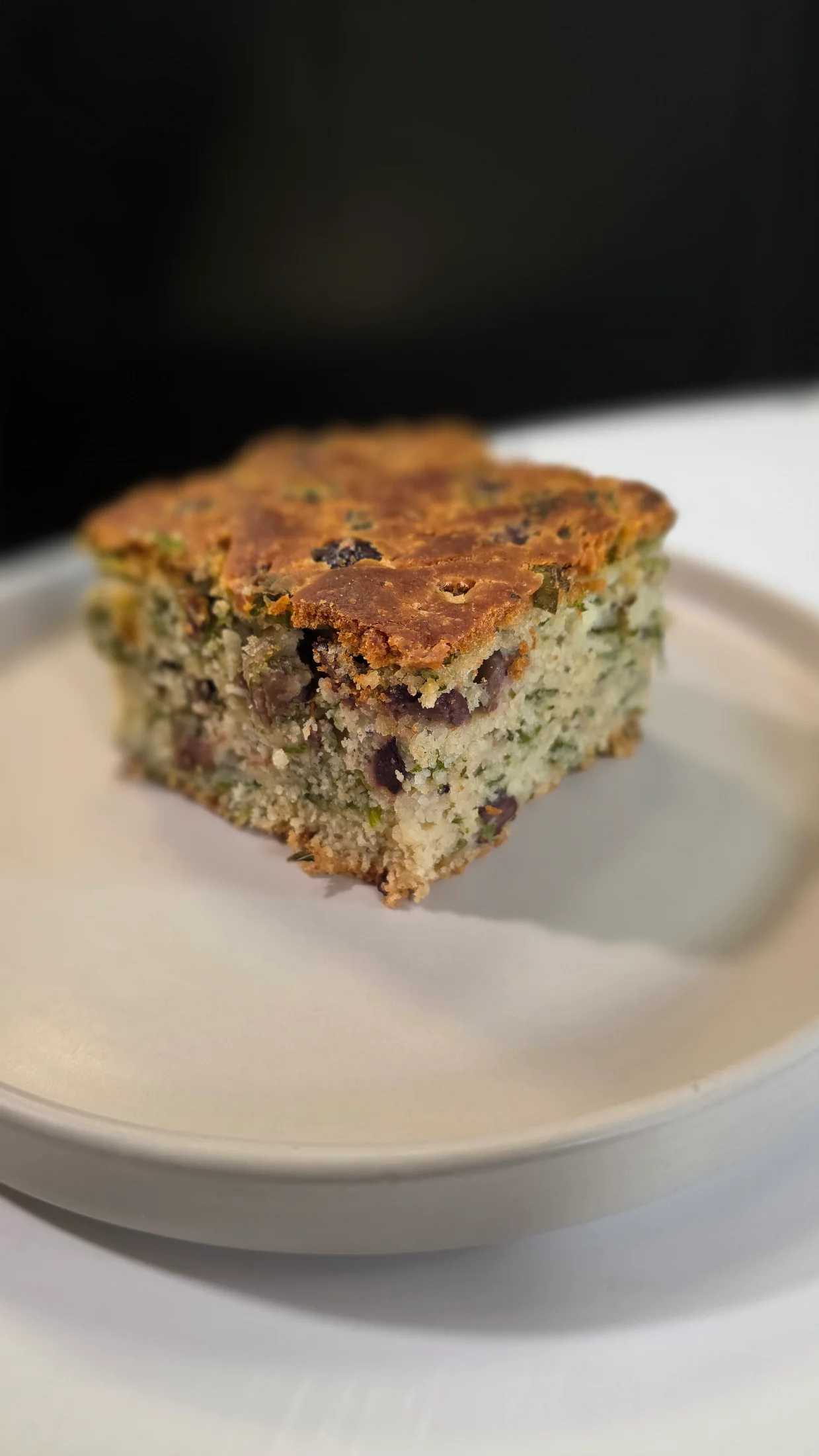 Ελιόπιτα με μαγιά - Video recipe thumbnail