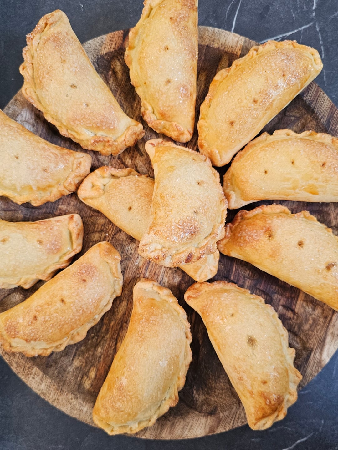 Εμπανάδας με καραμελωμένο γάλα - Recipe image