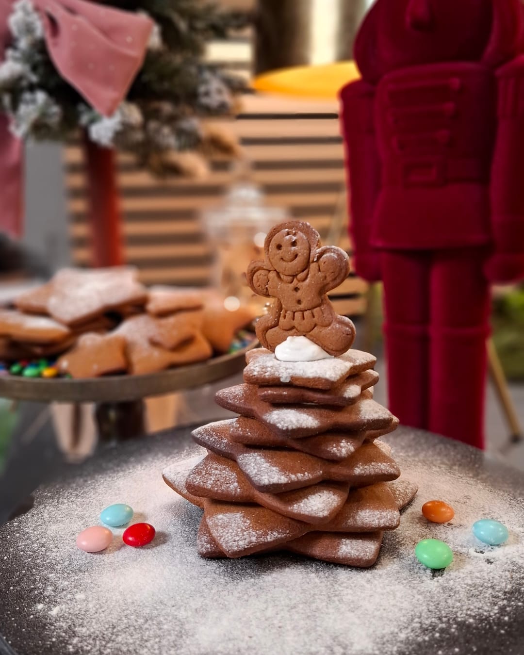 Gingerbread Cookies with Icing - recipe