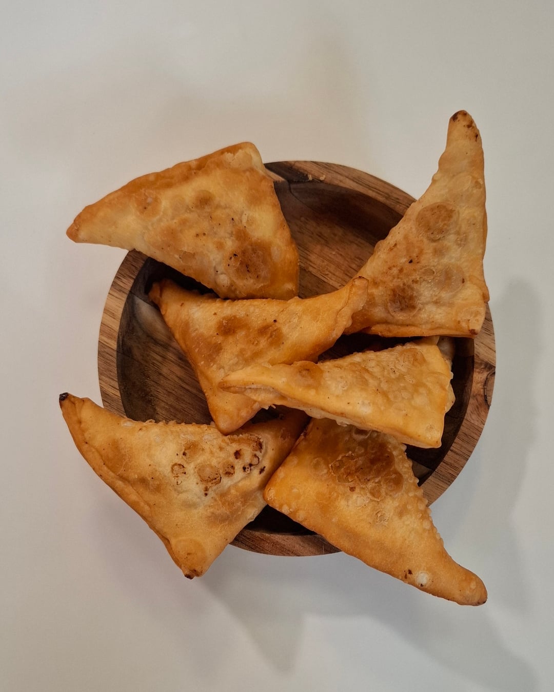 Τριγωνάκια με χαλλούμι - Recipe image