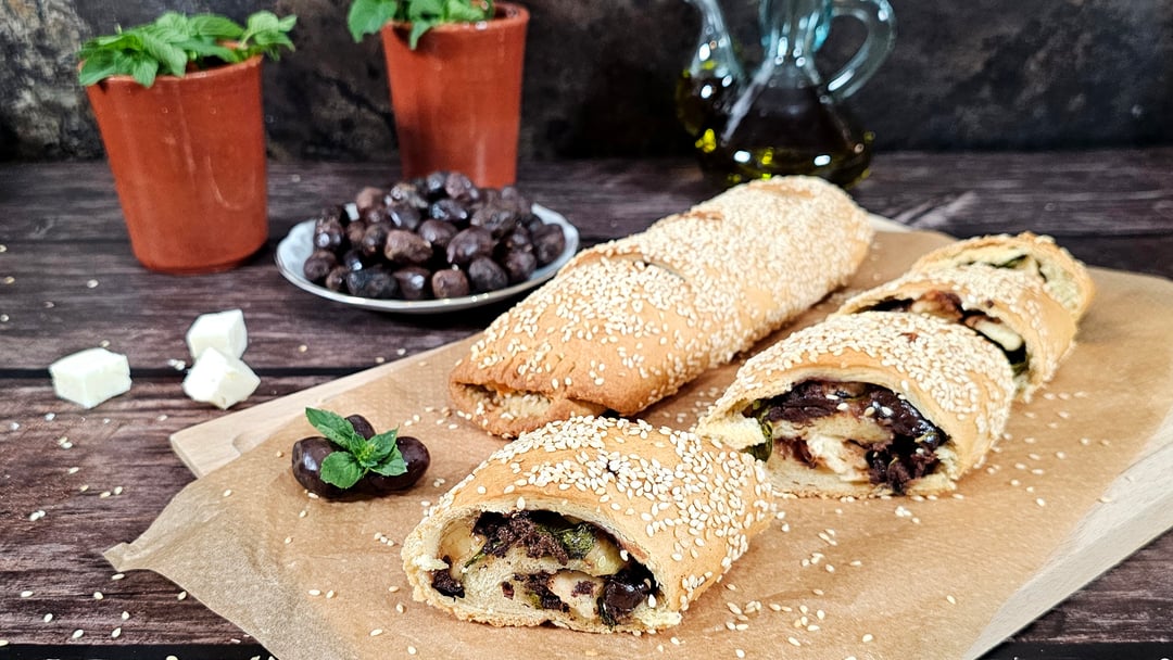 Halloumoties with Olives - Recipe image