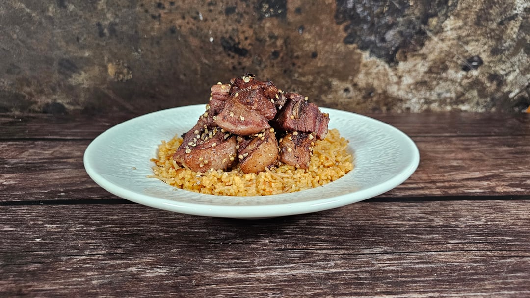 Healthy Oven-Baked Afelia with Bulgur Pilaf - Video recipe thumbnail