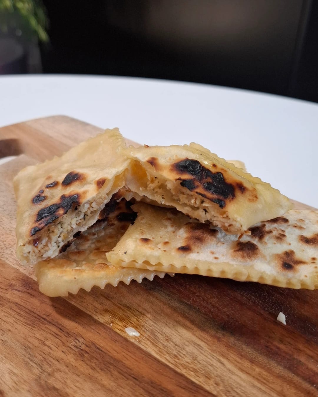 Χελίμ μπουρέκ (Πουρέκια χαλλουμιού στη σάτζιη) - recipe