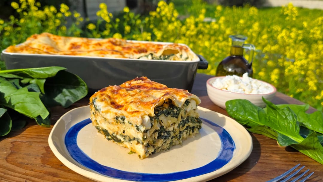 Lasagne with spinach and anari - recipe