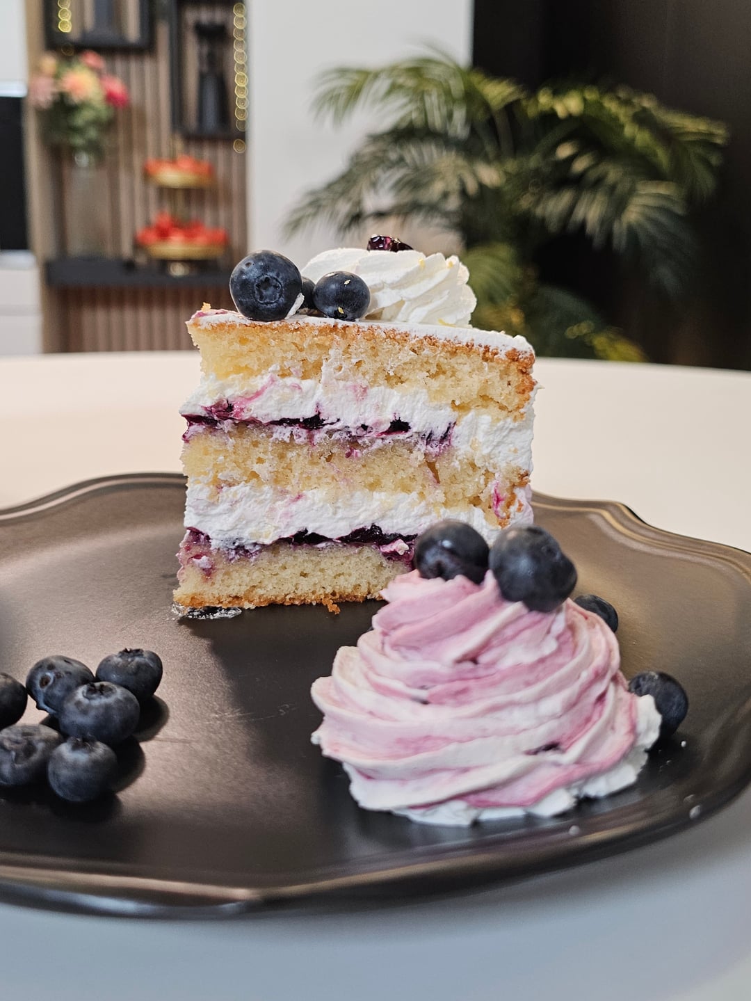 Lemon Cream and Blueberry Cake - Recipe image