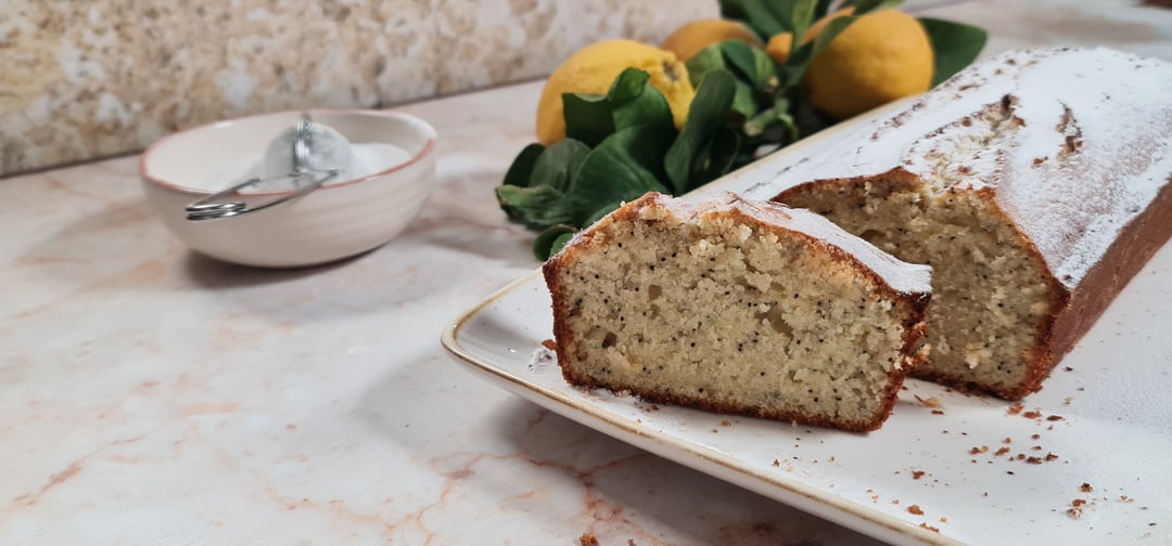 Κέικ λεµονιού µε παπαρουνόσπορο - Recipe image