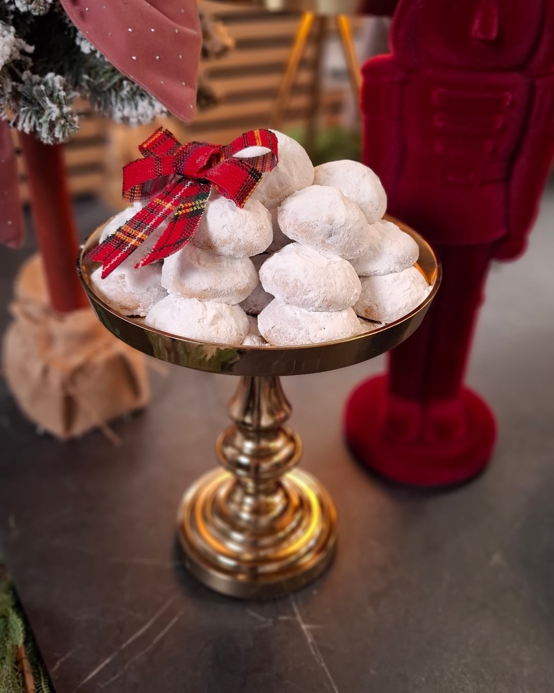 Lenten Vegan Kourabiedes - Recipe image