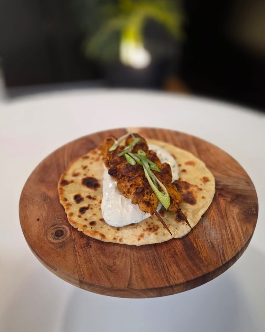 Μαριναρισμένο κοτόπουλο σουβλάκι για την Τσικνοπέμπτη - Video recipe thumbnail