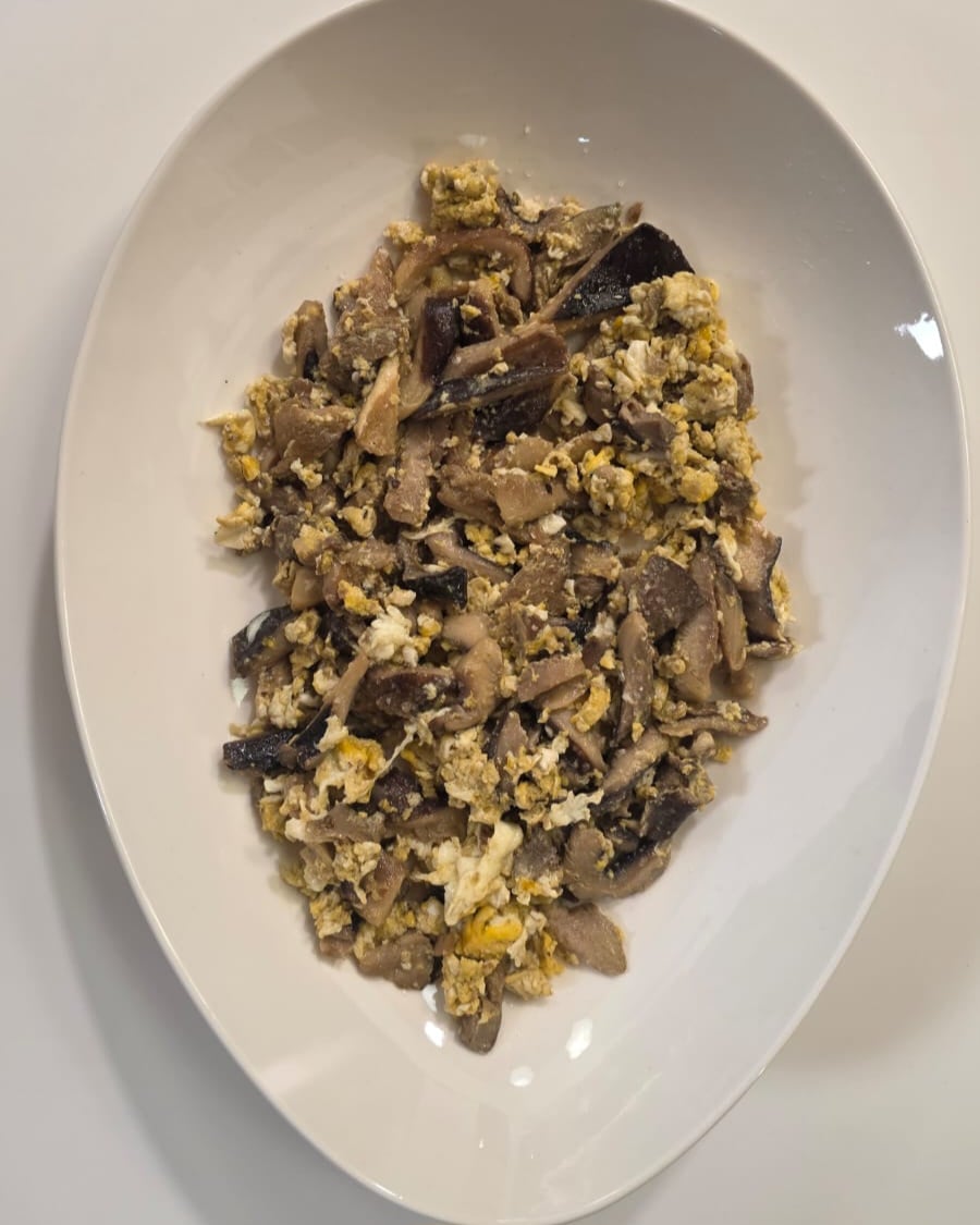 Μανιτάρια με τα αυγά - Video recipe thumbnail