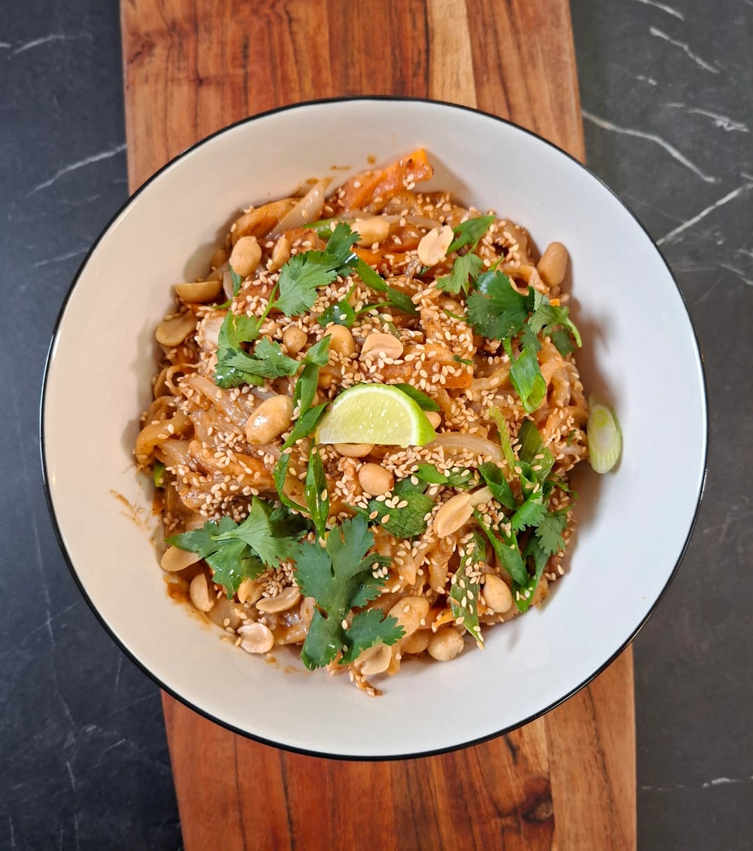 Noodles with Chicken, Vegetables, and Peanut Sauce - Video recipe thumbnail