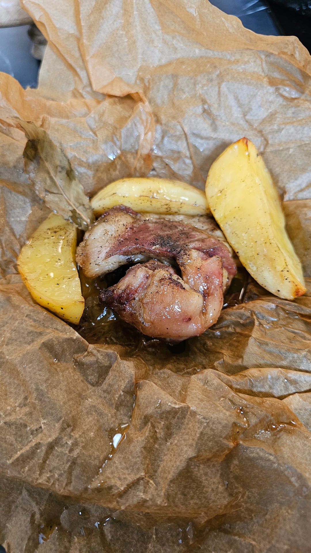 Ofto Kleftiko (Baked Meat and Potatoes) - Recipe image