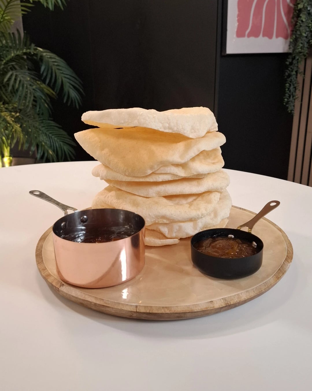 Pappadums with Mango Chutney - Recipe image