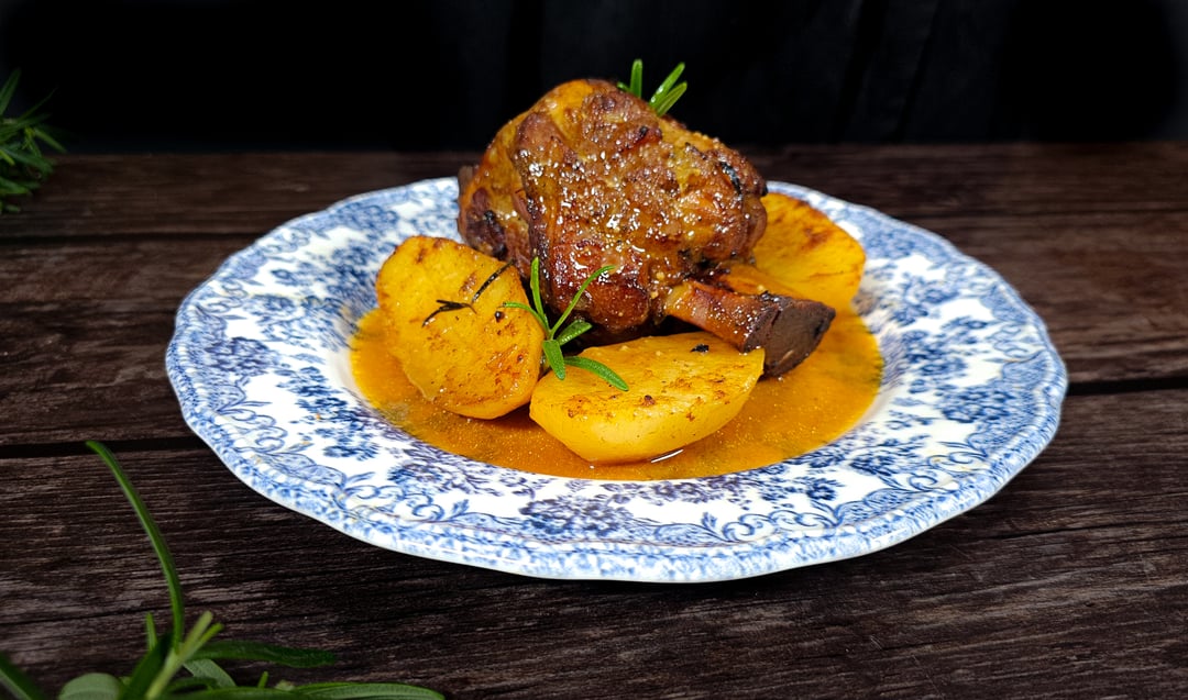 Χοιρινά κότσια με μέλι και μουστάρδα - Recipe image