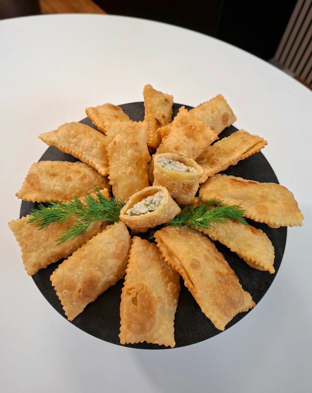 Πουρέκια με ρύζι και μάραθο - Recipe image