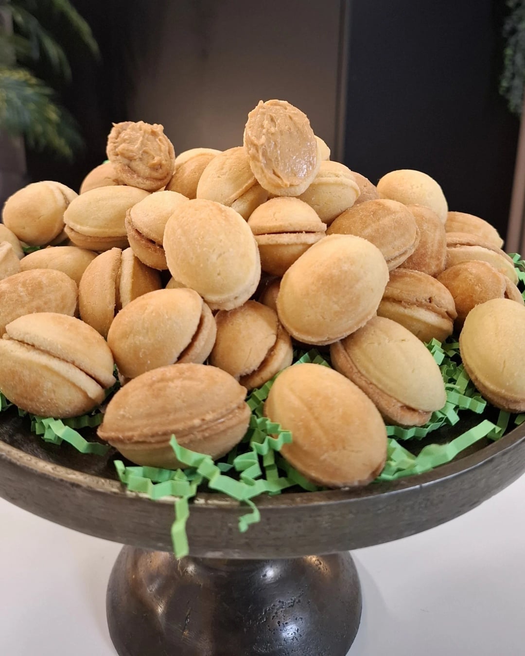 Ρωσικά «καρυδάκια» (Οreshki) - Recipe image