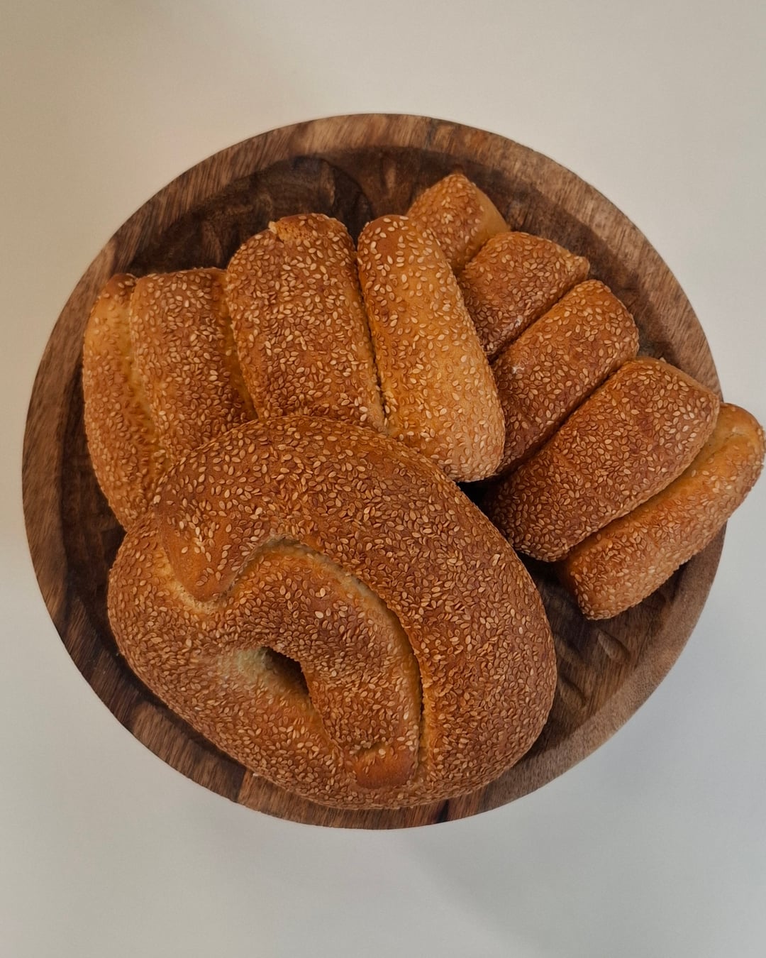Semolina Rings (Koulouris) - Video recipe thumbnail