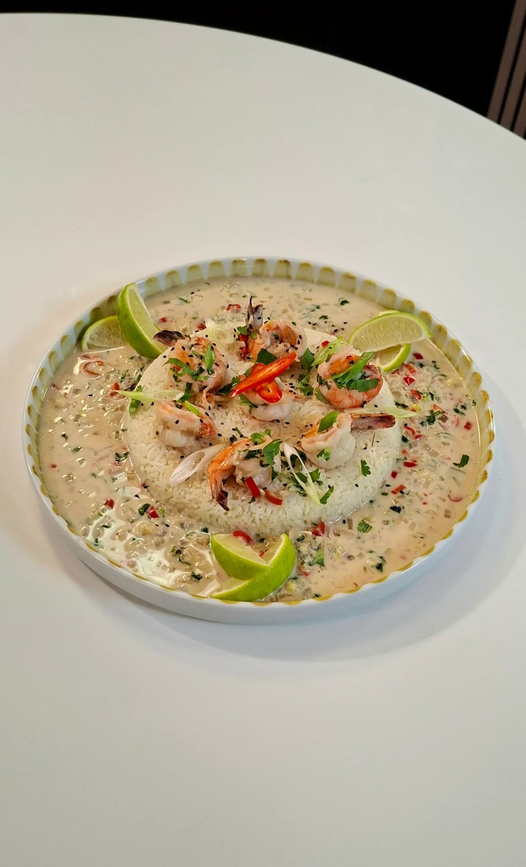 Γαρίδες με καρύδα και λάιμ - Recipe image