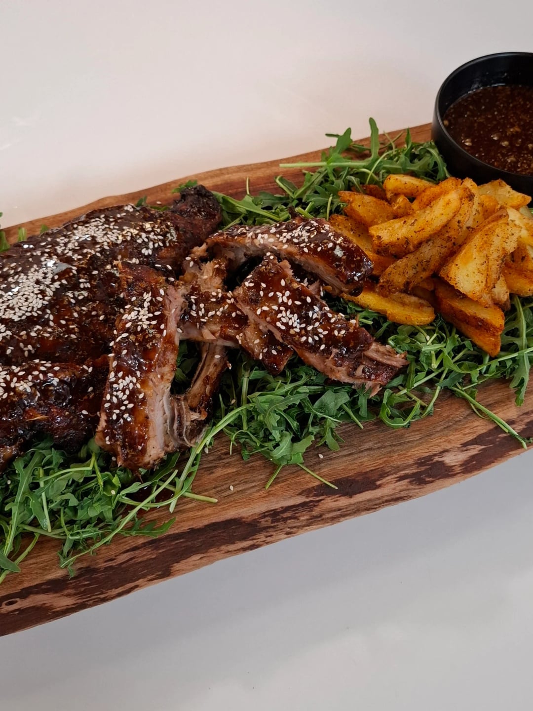 Spare Ribs με σπιτική σάλτσα μπάρμπεκιου - Recipe image