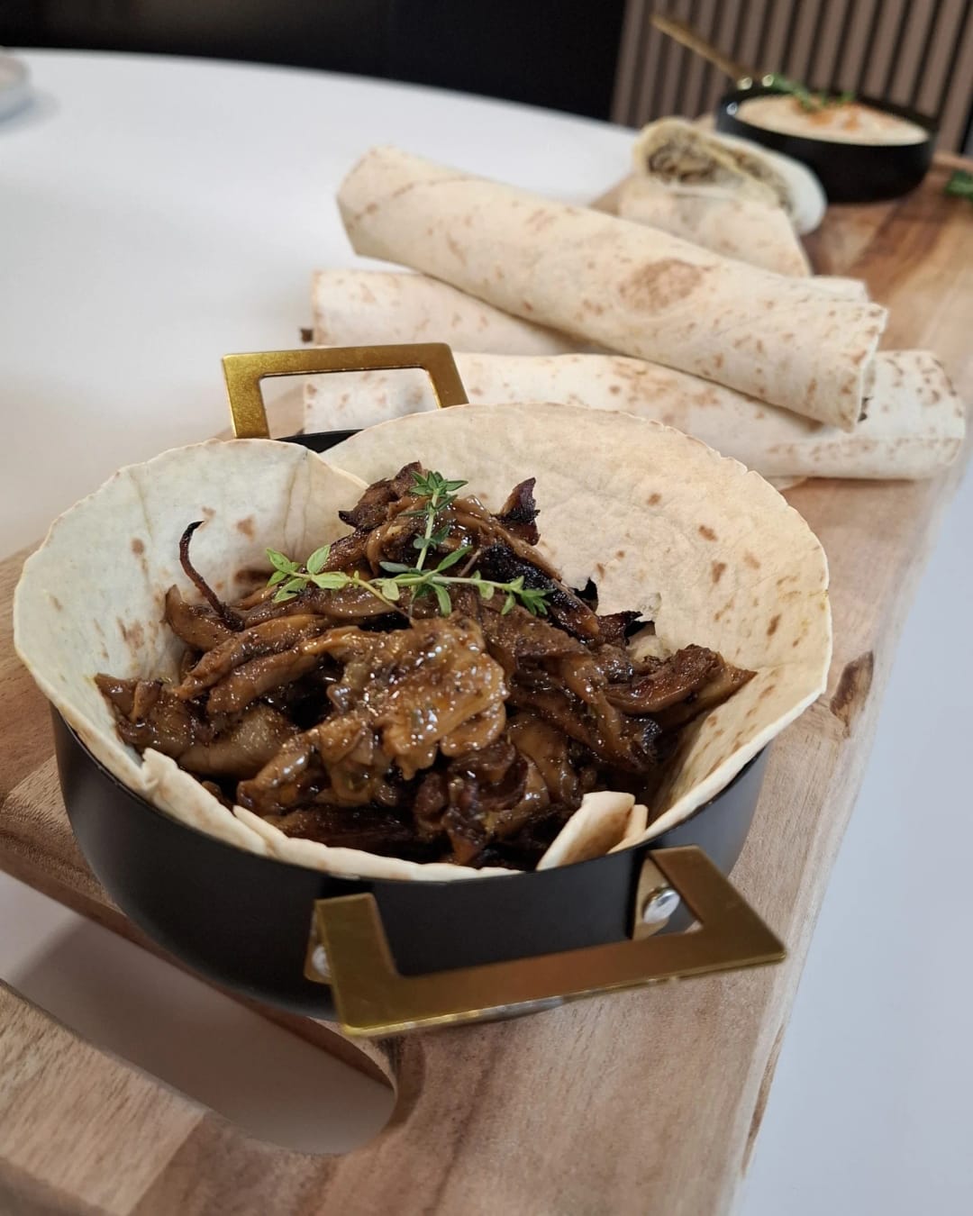 Tortilla with Mushrooms and Hummus - recipe