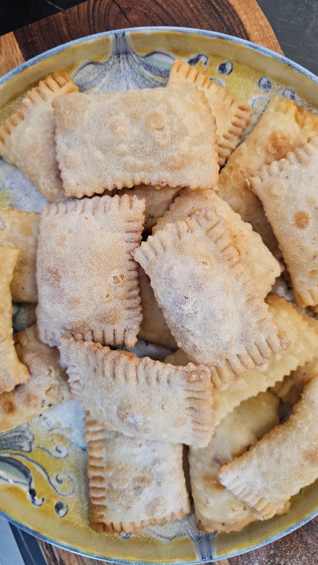 Παραδοσιακά πουρέκια με αναρή - Recipe image